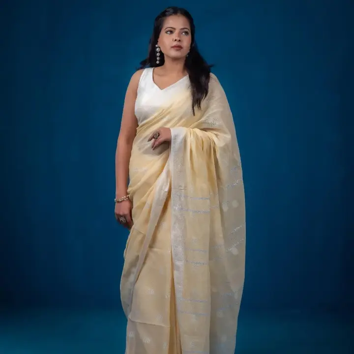 Shumitra Saree